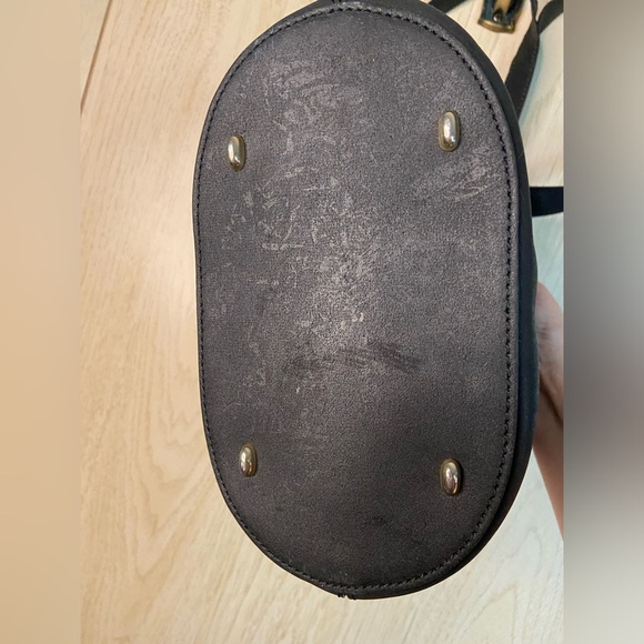 CELINE Paris Black Tote Shoulder Bag with Gold Plates Classic Authenticated - Picture 4 of 16